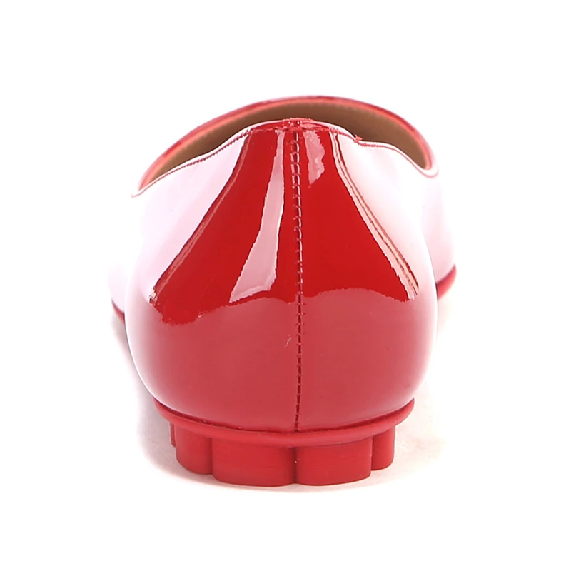 商品Salvatore Ferragamo|SALVATORE FERRAGAMO 女士红色漆皮休闲平底船鞋 0680095,价格¥2202,第12张图片详细描述