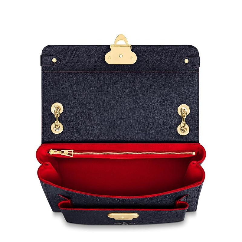 商品Louis Vuitton|预售10天 Louis Vuitton/路易威登 22春夏新款Vavin系列 女士小号海军蓝老花压花牛皮革红色细节饰边金扣金链翻盖开合单肩斜挎链条包M52271,价格¥21682,第5张图片详细描述
