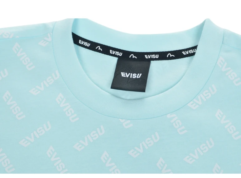 商品Evisu|【享贝家】（国内现货-QD）Evisu 福神 满印小标休闲宽松短袖T恤 男女同款 天蓝色 ET2UTS820SB,价格¥196,第3张图片详细描述