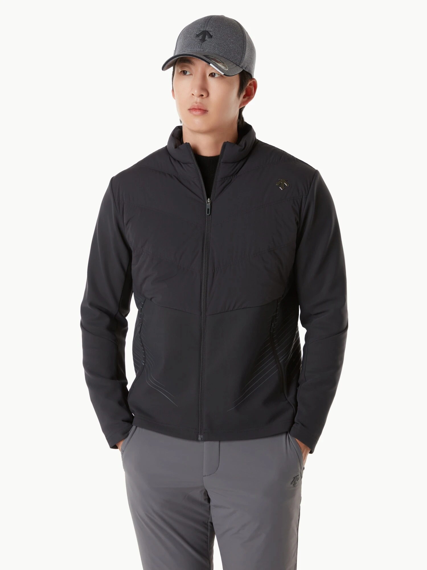 商品【预售商品15天发货】 DESCENTE|高球系列男士高性能混合材料运动夹克适合户外活动 DP41MFDJO3-CHAG,价格¥2357,第3张图片详细描述