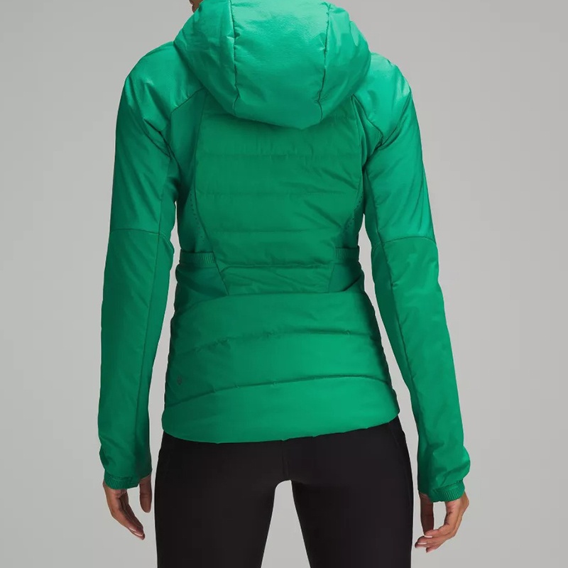 商品Lululemon|LULULEMON/露露乐蒙 女草绿色尼龙防水拇指孔连帽短羽绒服,价格¥1817,第3张图片详细描述