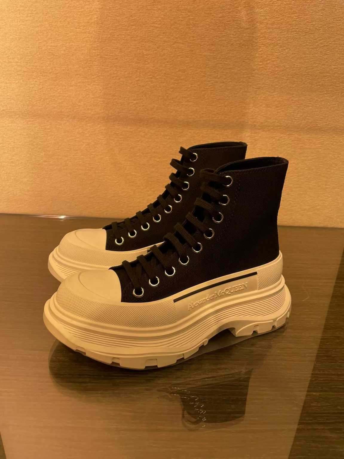 商品Alexander McQueen|正面系带LOGO徽标高帮休闲鞋611706-W4MV2（澳门仓发货）,价格¥4730,第2张图片详细描述