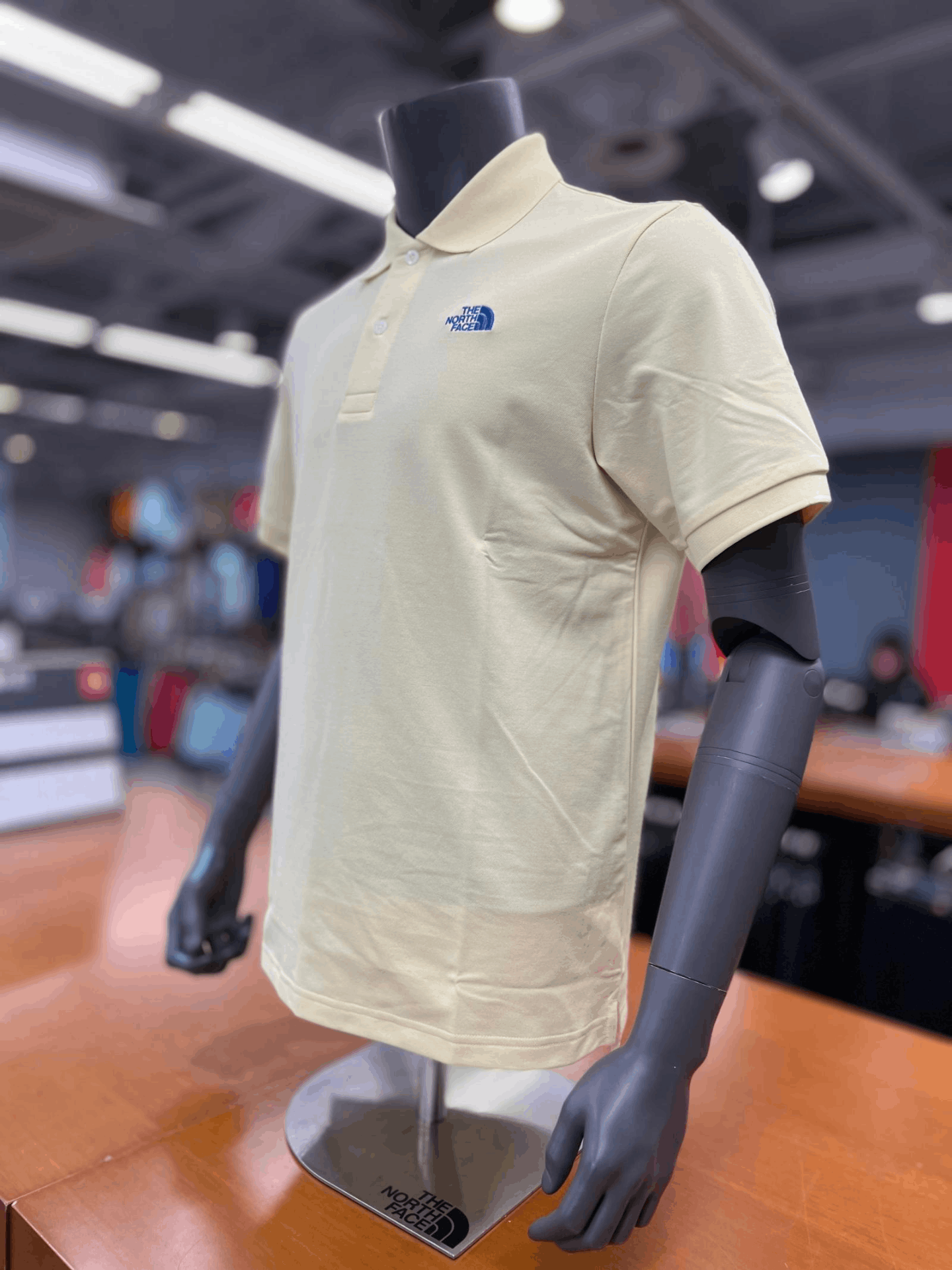 商品The North Face|【Brilliant|包邮包税】北面 运动户外 NT7PM00 (彩色集锦) 男士 CITY TRAVEL 短袖 POLO,价格¥480,第23张图片详细描述