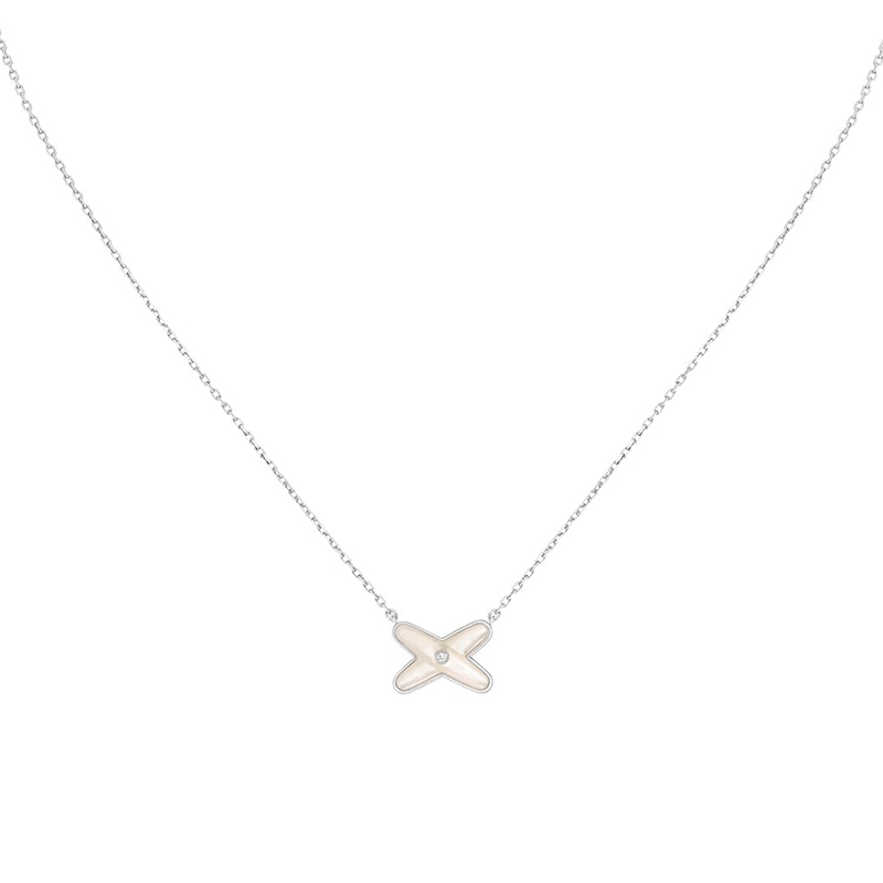 商品Chaumet|【预售3-4周】预订款 Chaumet/尚美 经典Jeux de Liens 饰有珍珠贝母和钻石X形吊坠18K金白金项链 083161,价格¥12742,第2张图片详细描述