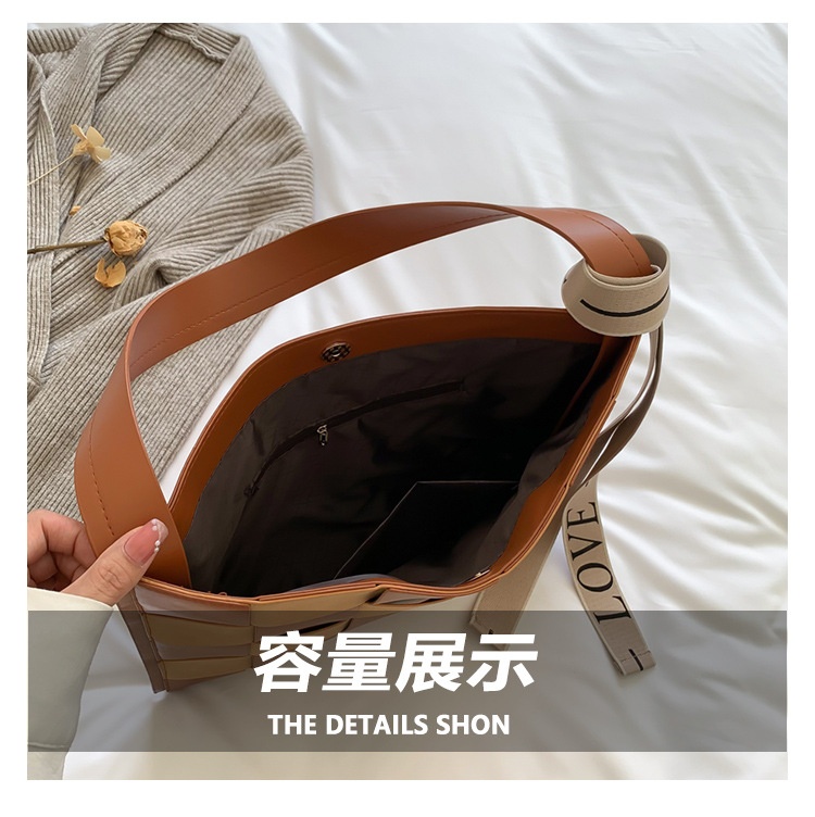 商品[国内直发] GLENVINTEN|格岚云顿英国品牌小众设计包包女2022秋冬新款女流行格子编织撞色单肩包腋下托特包,价格¥177,第7张图片详细描述