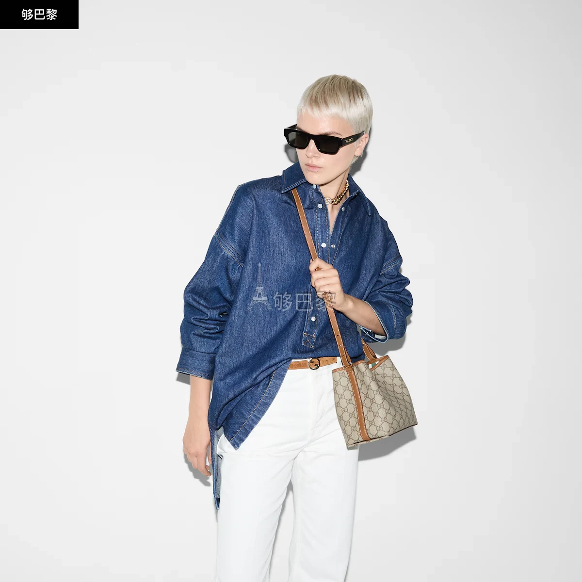 商品Gucci|【预售】 古驰 24秋冬 女士 单肩包 GG EMBLEM系列迷你水桶包 815118 FAD6L 9758,价格¥14887,第3张图片详细描述