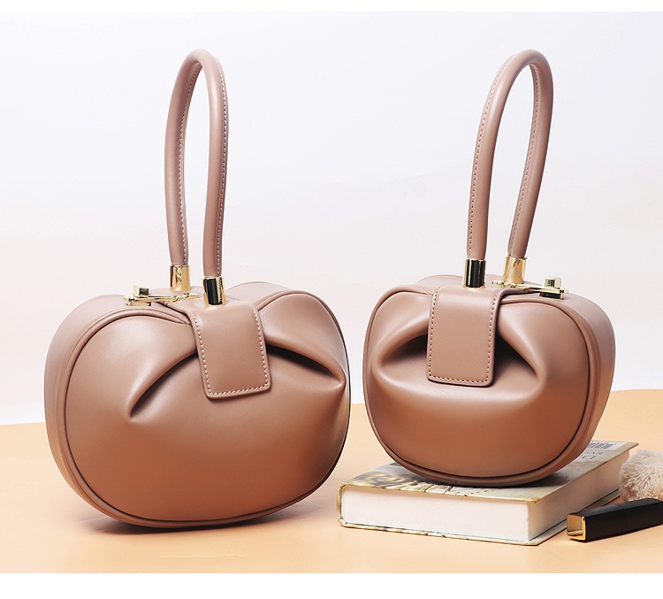 商品[国内直发] YeeCollene|2023新款皮包包女小众设计手提包欧美复古混沌饺子包云吞真皮女包,价格¥296,第6张图片详细描述