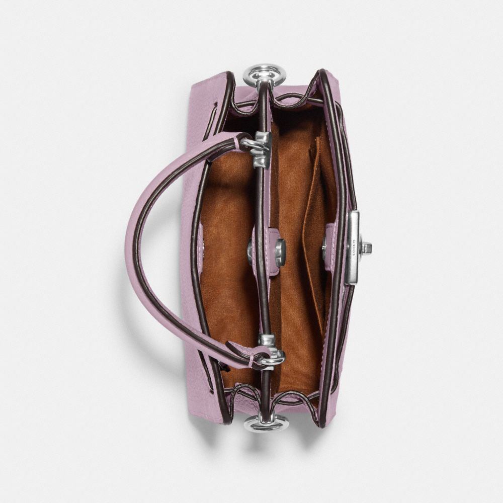 商品[国内直发] Coach|【清仓价】蔻驰女��包Lane 20女士手提单肩斜挎包粉色拼色20*16*9 cm CA119 B4TA7,价格¥960,第6张图片详细描述