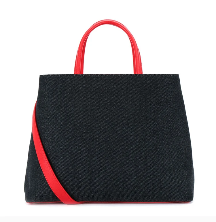 商品[国内直发] Fendi|FENDI 黑色女士斜挎包 8BH250-V9W-F0P0N,价格¥23795,第6张图片详细描述