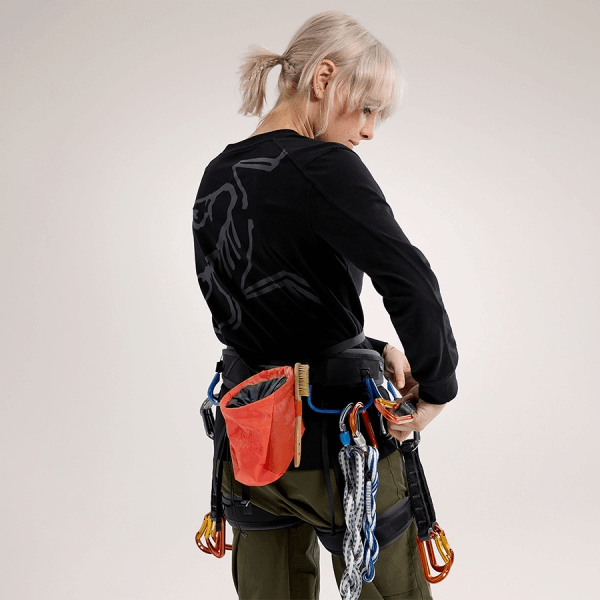 商品Arc'teryx|【Brilliant|包邮包税】ION LIGHTWEIGHT CHALK BAG [FW24] 新款上市 Ion轻量粉笔包 ABOFUX7827,价格¥526,第9张图片详细描述