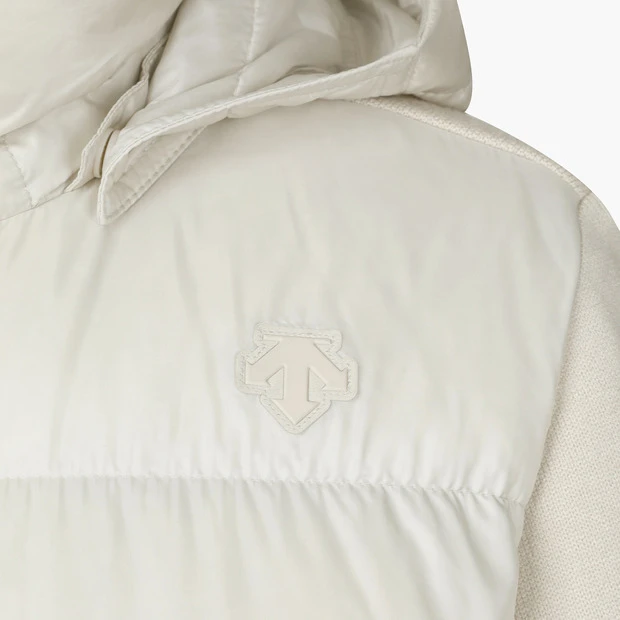 商品【预售商品15天发货】 DESCENTE|高尔夫系列女性针织混合中长款羽绒服时尚保暖 DO42WFKOO2-LBGG,价格¥2027,第18张图片详细描述