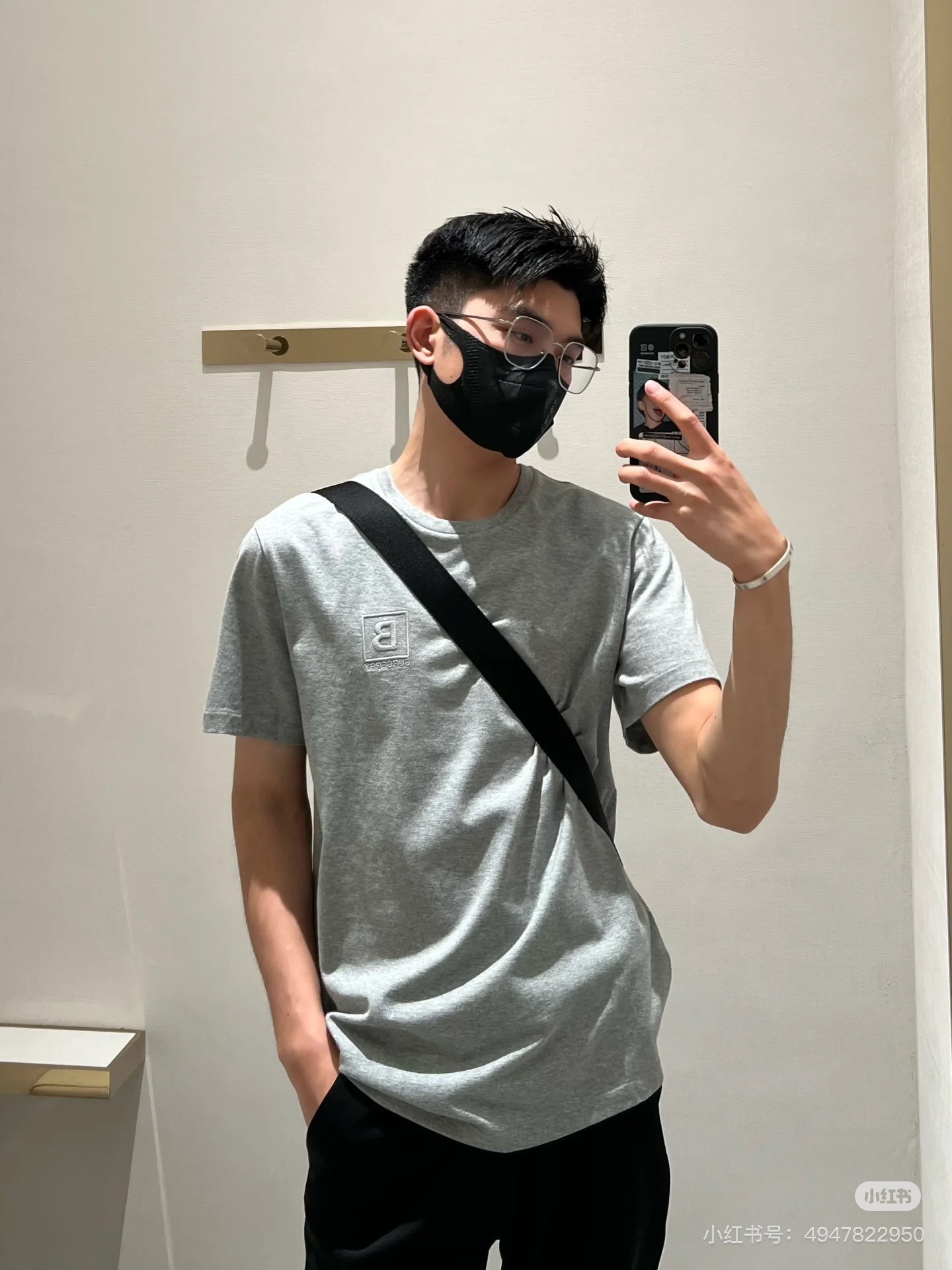 商品Burberry|BURBERRY/博柏利 男士浅灰色棉质B字刺绣徽标T恤80695361,价格¥727,第8张图片详细描述