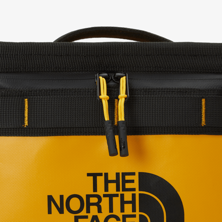 商品The North Face|【Brilliant|北面特惠】北面隔热 Camp 斜挎包（小号） INSULATED CAMP CROSS BAG S GOLD_YELLOW NN2PP11C,价格¥523,第4张图片详细描述