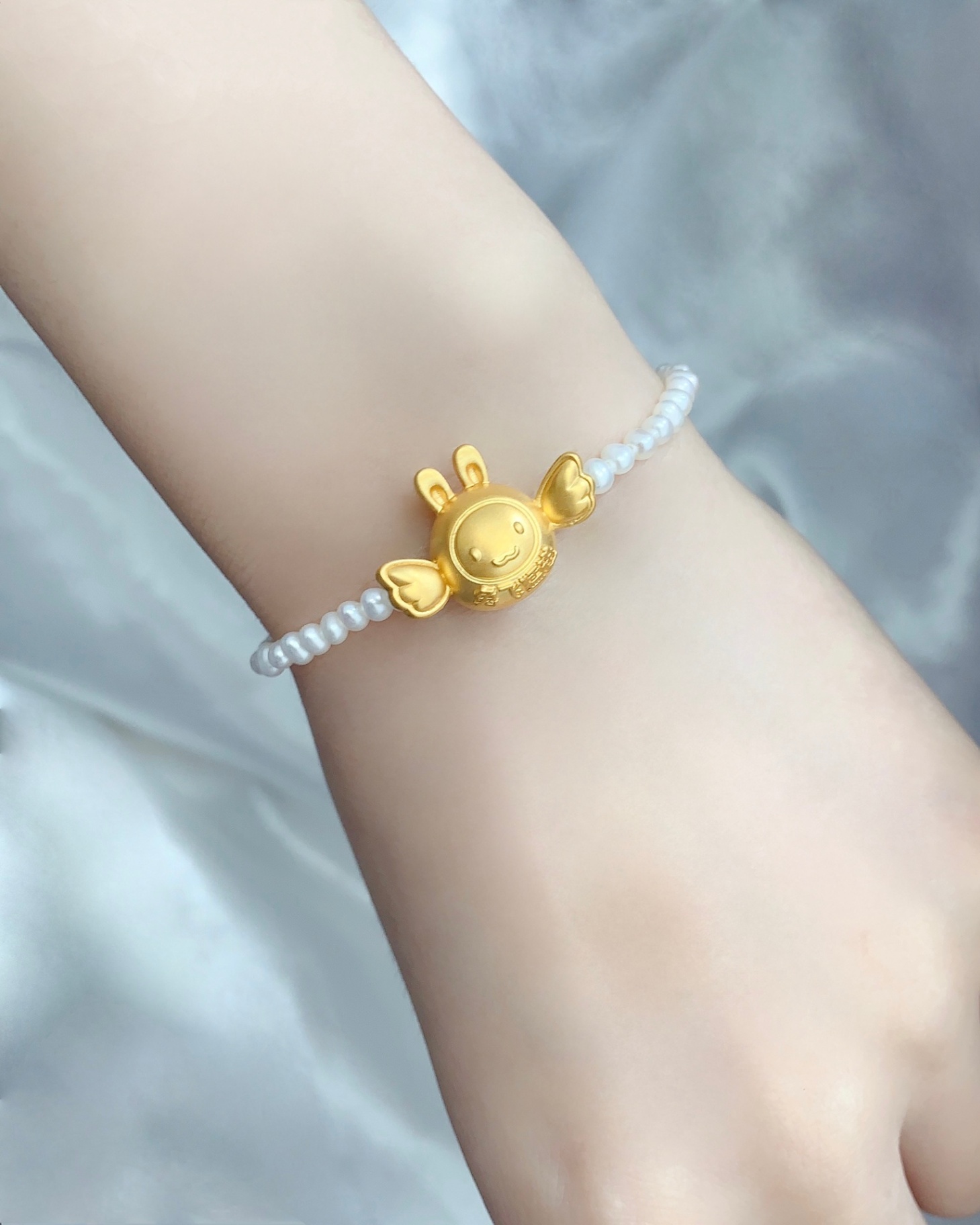 商品[国内直发] Order Dream|18k金"兔"飞猛进珍珠手链,价格¥1418,第2张图片详细描述
