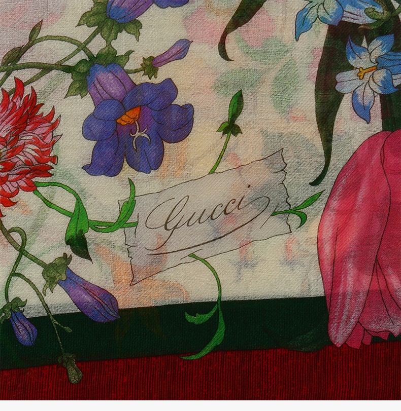 商品Gucci|GUCCI 古驰 女士米色绿色边花卉印花丝巾 452716-3G345-9266,价格¥7442,第5张图片详细描述