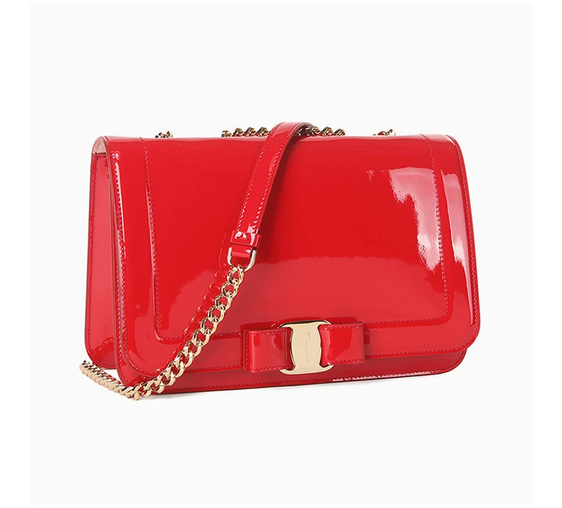 商品[国内直发] Salvatore Ferragamo|SALVATORE FERRAGAMO 女士红色漆皮中号VARA蝴蝶结翻盖包  21-G878-687404,价格¥5610,第5张图片详细描述
