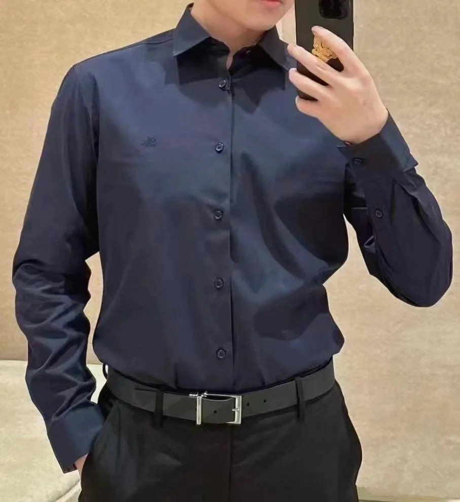 商品Burberry|BURBERRY/博柏利 男士藏蓝色棉质混纺马术骑士刺绣长袖衬衫80667651,价格¥1108,第5张图片详细描述
