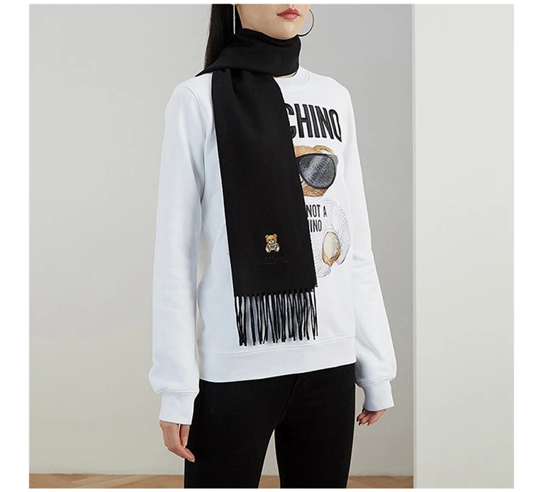 商品Moschino|MOSCHINO 女士黑色羊毛流苏围巾 50124-M529-3016,价格¥393,第7张图片详细描述