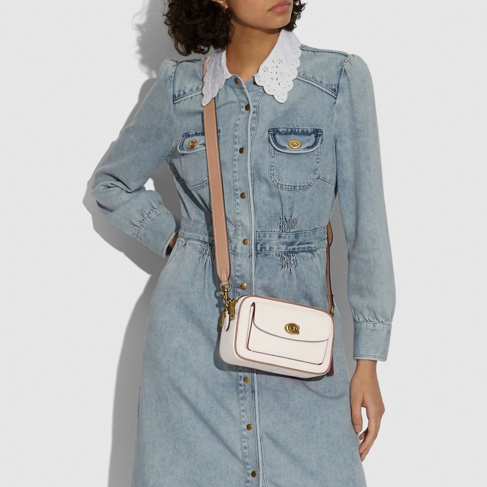 商品[国内直发] Coach|蔻驰女包奢侈品包包WILLOW白色拼色皮质相机包小方包双拉链单肩斜挎包节日生日礼物送女友C0695 B4CAH,价格¥812,第4张图片详细描述