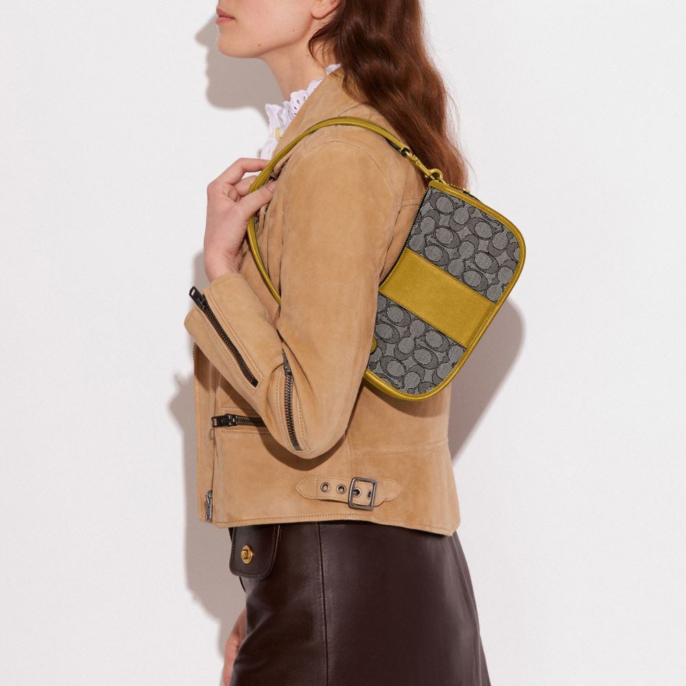商品[国内直发] Coach|【清仓价】蔻驰女包专柜款Swinger手提单肩斜跨包月牙腋下包麻将包单肩包腋下包CD678,价格¥731,第12张图片详细描述