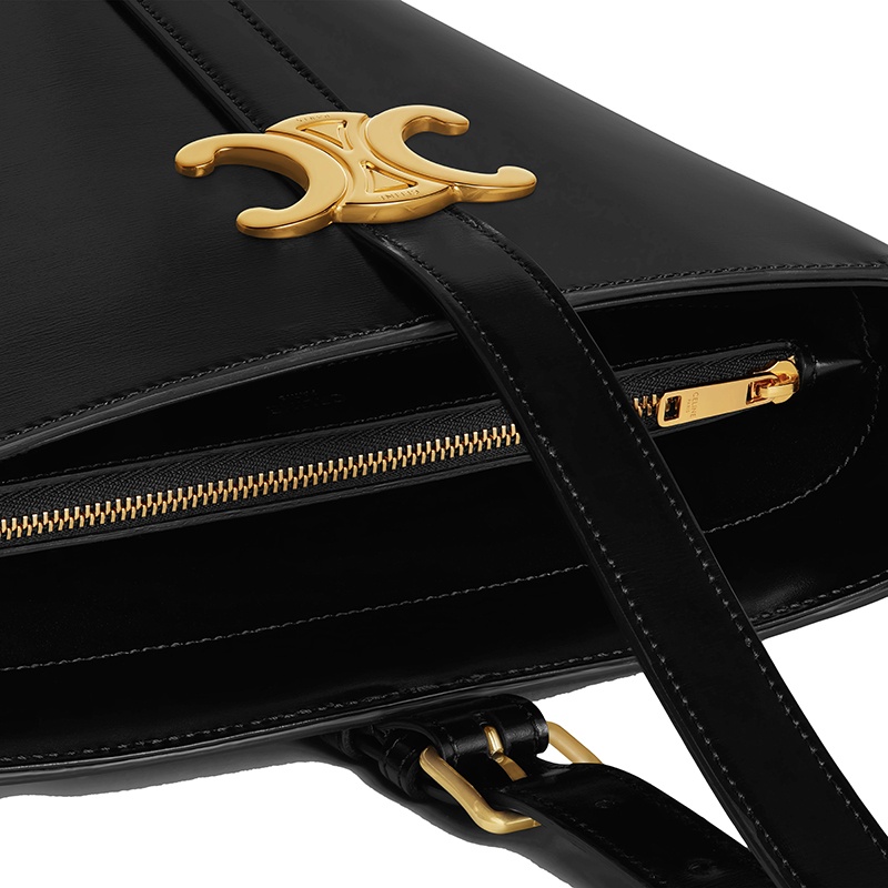商品Celine|【包税】CELINE/赛琳 22新款SEAU系列 女士黑色小牛皮金色凯旋扣单肩包水桶包199913BF4.38NO,价格¥16358,第6张图片详细描述