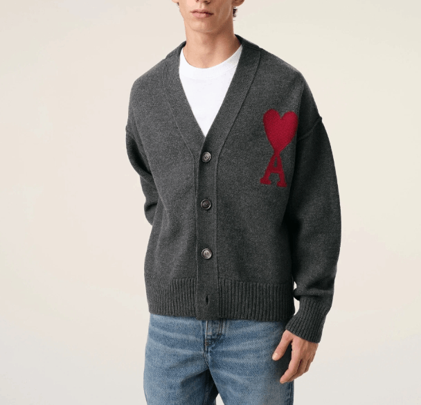 商品AMI|AMIPARIS 新款经典爱心字母宽松V领长袖毛衣男女同款 黑色（香港仓发货）,价格¥2615,第8张图片详细描述