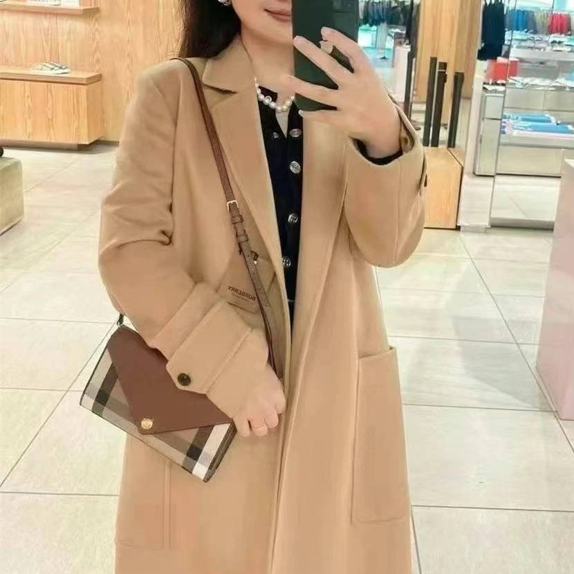 商品Burberry|Burberry/博柏利 现货 女士棕色帆布配皮经典格纹斜挎包 80731581,价格¥3042,第5张图片详细描述