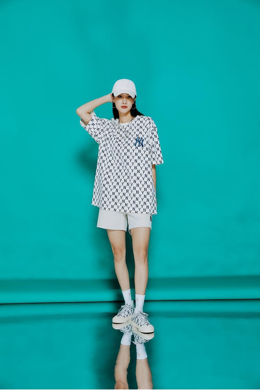 商品MLB|【韩国直邮|包邮包税】美联棒MLB 奶油色印花半袖 3ATSM1023K000150CRS,价格¥384,第8张图片详细描述