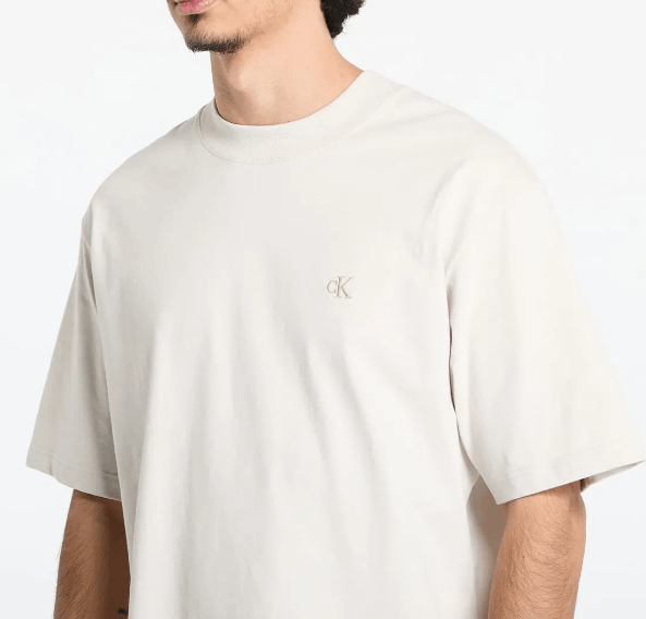 商品Calvin Klein|圆领宽松刺绣短袖T恤 男款 黑色灰白色（香港仓发货）,价格¥357,第6张图片详细描述