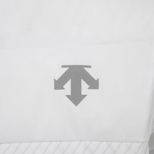 商品【预售商品15天发货】 DESCENTE|高尔夫男士运动风格轻便保暖羽绒服适合户外活动 DP42MFDJO2-OWHG,价格¥2496,第18张图片详细描述