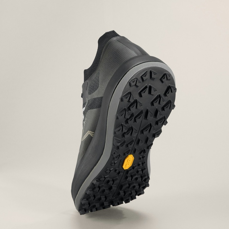 商品Arc'teryx|预售 ARC TERYX/始祖鸟 SYLAN PRO男士黑色尼龙越野跑鞋,价格¥1806,第5张图片详细描述