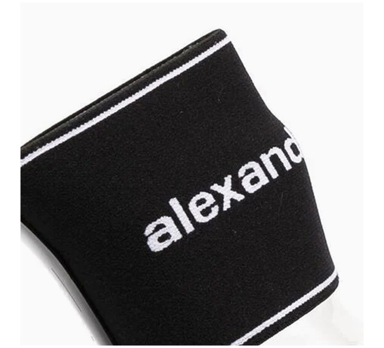 商品Alexander Wang|ALEXANDER WANG	 女士黑色徽标松紧凉鞋 30221S034-001,价格¥2613,第9张图片详细描述