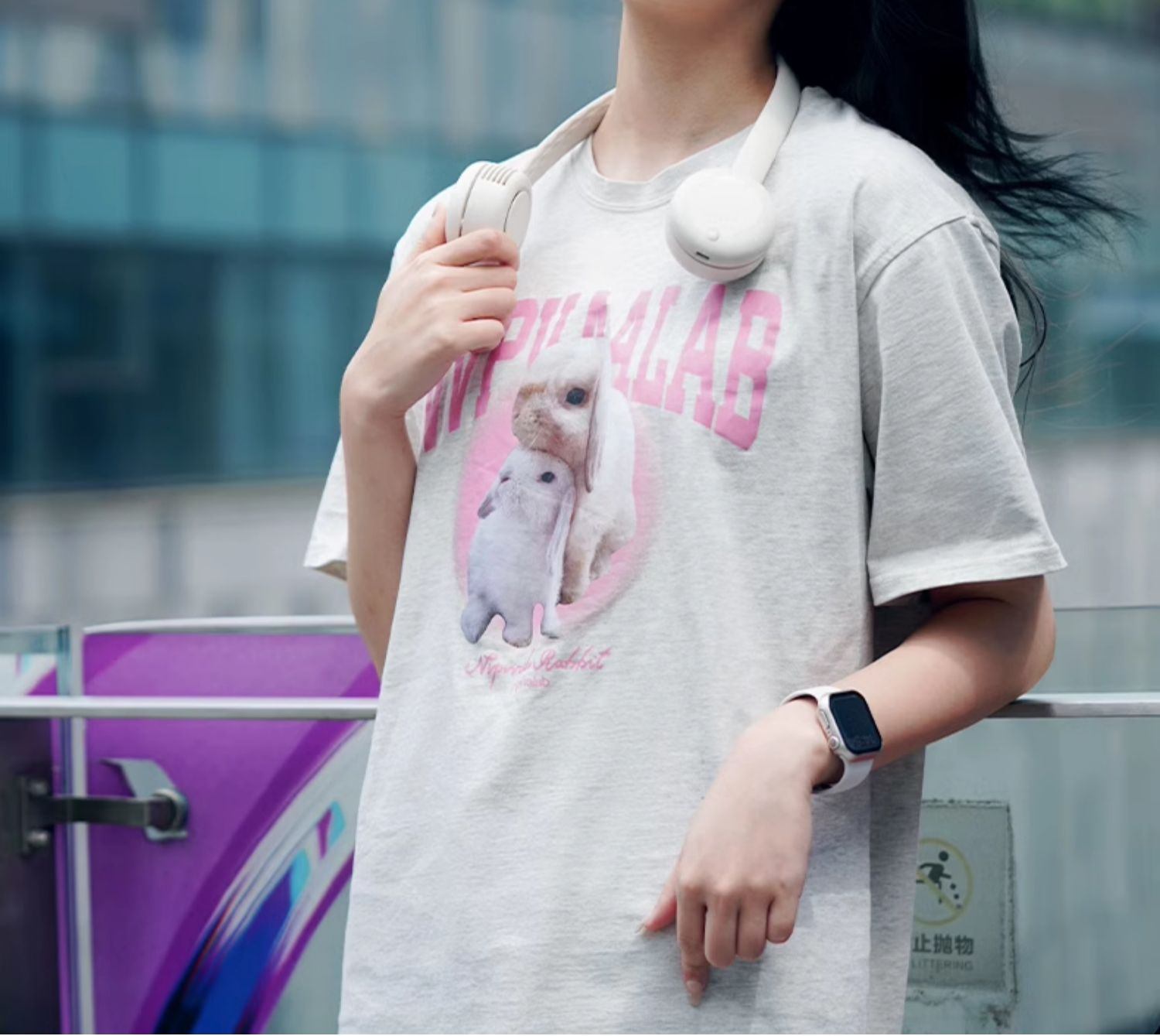 商品[国内直发] Airmate|挂脖风扇便携式随身小型电风扇无线充电大风力户外风扇,价格¥111,第5张图片详细描述