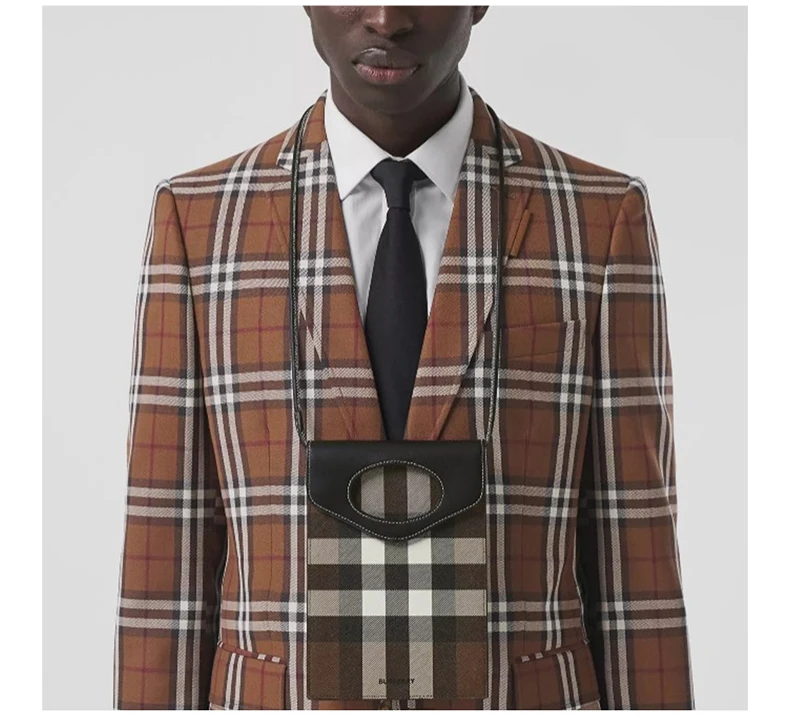 商品Burberry|Burberry 男士格纹智能手机壳 8049237,价格¥4263,第8张图片详细描述