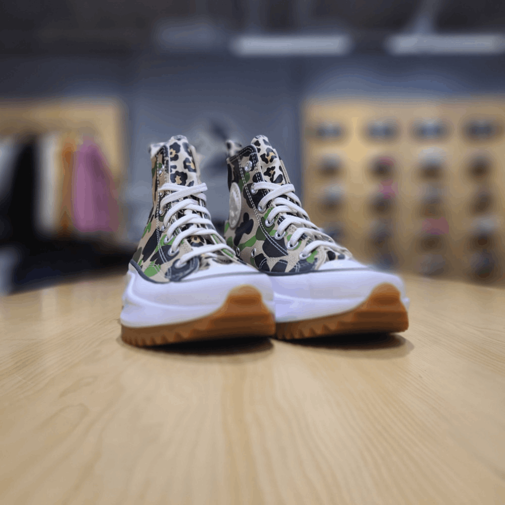 商品【预售商品15天发货】 Converse|【韩国直邮|包邮包税】匡威 RUNSTAR HIKE HI CANDIED GINGER 运动鞋 170913C,价格¥492,第3张图片详细描述