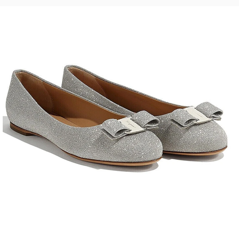 商品Salvatore Ferragamo|SALVATORE FERRAGAMO 女士银色牛皮亮闪蝴蝶结平底鞋 001-P691-709613,价格¥2846,第7张图片详细描述