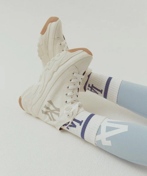 商品MLB|【享贝家】ZY- MLB 新款Chunky High NY舒适厚高休闲帮帆布鞋 男女同款 白色（预售款，10天发货）32SHU111150I,价格¥383,第5张图片详细描述