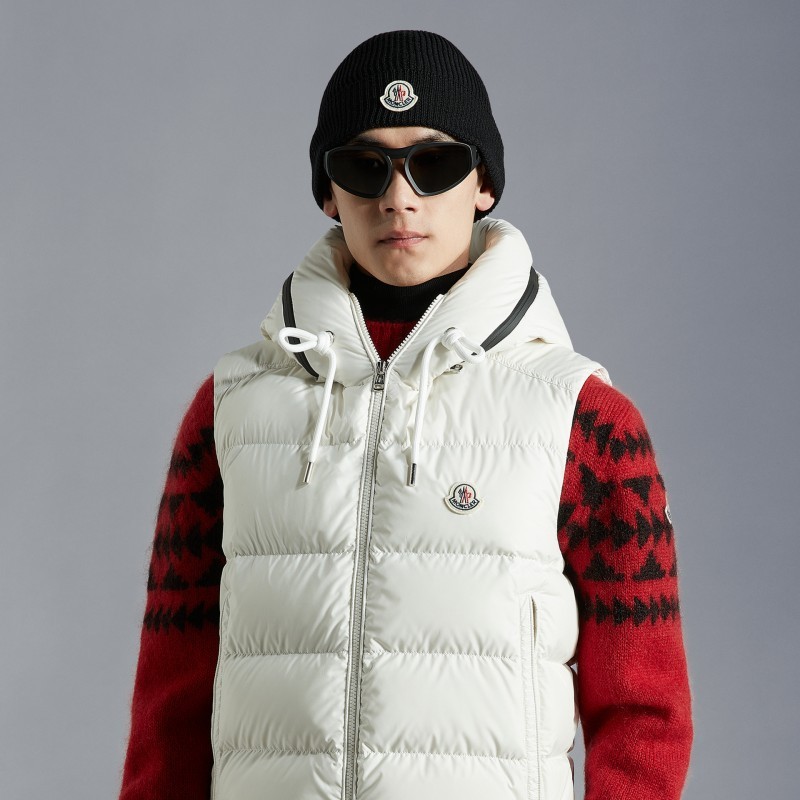 商品Moncler|蒙口 CARDAMINE系列男士白色无袖羽绒服 I20911A0018154A81034,价格¥9173,第5张图片详细描述