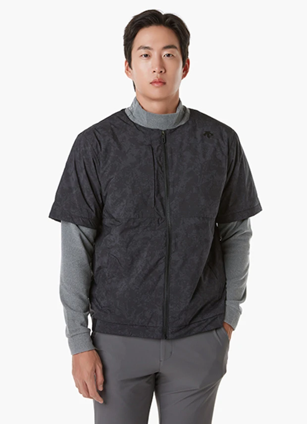 商品【预售商品15天发货】 DESCENTE|GOLF经典黑色图案短袖羽绒外套时尚 DP31MFDJ94-BLKG,价格¥2071,第9张图片详细描述