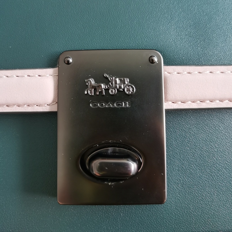 商品[国内直发] Coach|蔻驰女包专柜款单肩斜挎包HUTTON哈顿小方包风琴包轻奢侈正品89070微瑕,价格¥1487,第1张图片详细描述
