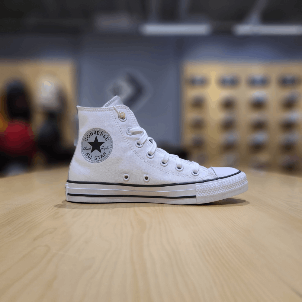 商品Converse|【韩国直邮|包邮包税】匡威 女士 CHUNK TAYLOR ALL STAR SEASONAL 白色 高鞋 570287C,价格¥466,第1张图片详细描述