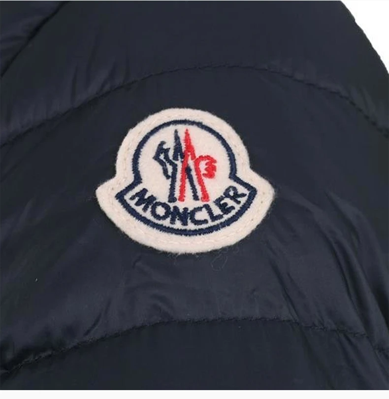 商品[国内直发] Moncler|MONCLER 女士深蓝色聚酰胺棉服 1A10100-53048-778,价格¥6529,第8张图片详细描述