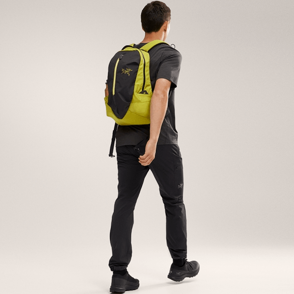 商品Arc'teryx|【Brilliant|包邮包税】ARRO 16 BACKPACK 始祖鸟[FW23] Aro 16背包 ABNFUX7965,价格¥2219,第7张图片详细描述