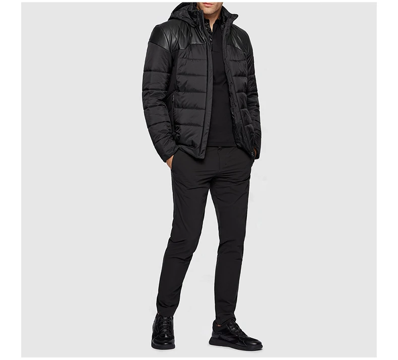 商品Hugo Boss|BOSS BLACK 男士黑色绗缝饰肩部饰有光滑超纤维连帽二合一棉服夹克 JWillem-50460069-001,价格¥3210,第7张图片详细描述