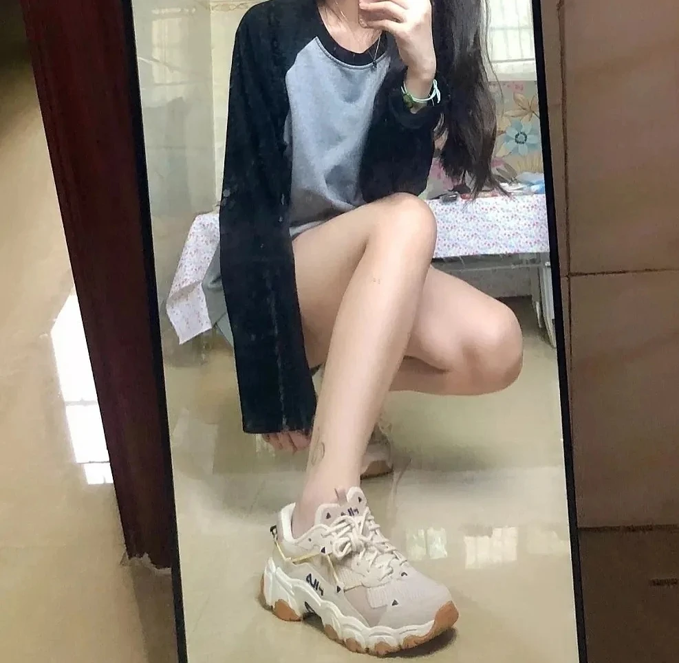 商品Fila|【SAvenue】(保税仓直发Z)Fila 斐乐猫爪运动跑步鞋 米色 韩版 男女同款(提示:保税仓货品一人不可超过5单) 1JM01248926,价格¥279,第6张图片详细描述