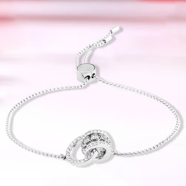 商品Swarovski|SWAROVSKI 施华洛世奇  心意相扣 FURTHER 手链 镀白金色时尚饰品 女友礼物 5498999,价格¥582,第3张图片详细描述