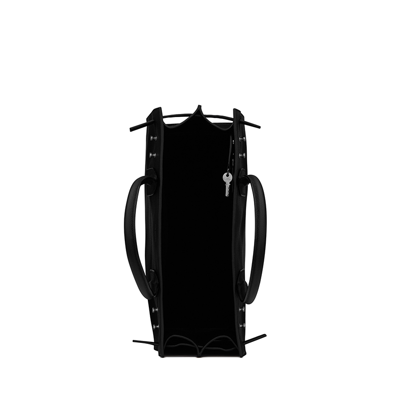 商品Yves Saint Laurent|SAINT LAURENT PARIS/圣��罗兰 YSL NORTH/SOUTH系列男士黑色粒面小牛皮锁头手提斜挎单肩包647168DTI0E1000,价格¥17556,第5张图片详细描述