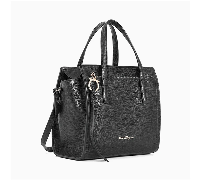 商品Salvatore Ferragamo|SALVATORE FERRAGAMO 女士黑色小牛皮徽标手提可单肩包 21-F478-720533,价格¥9378,第3张图片详细描述