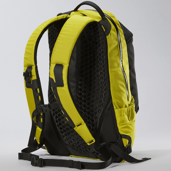 商品Arc'teryx|【Brilliant|包邮包税】ARRO 16 BACKPACK 始祖鸟[FW23] Aro 16背包 ABNFUX7965,价格¥2219,第11张图片详细描述