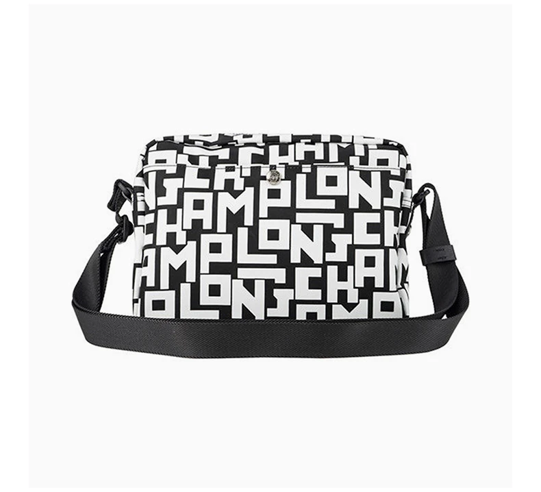 商品[国内直发] Longchamp|LONGCHAMP 女士黑白色字母印花带内涂层的聚酰胺帆布宽肩带单肩斜挎包 10055412067,价格¥1861,第6张图片详细描述